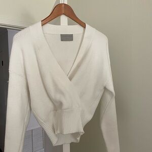 Modern Citizen White V-Neck Sweater